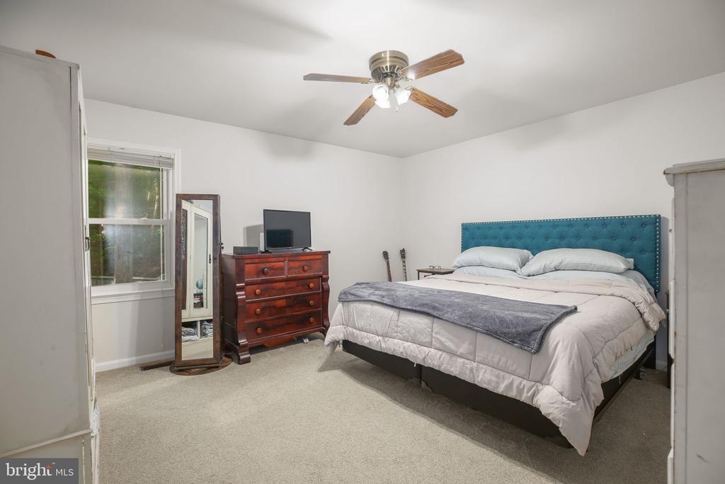 132 JEFFERSON AVE, LOCUST GROVE, Virginia 22508, 3 Bedrooms Bedrooms, ,2 BathroomsBathrooms,Residential,132 JEFFERSON AVE,VAOR2014036 MLS # VAOR2014036