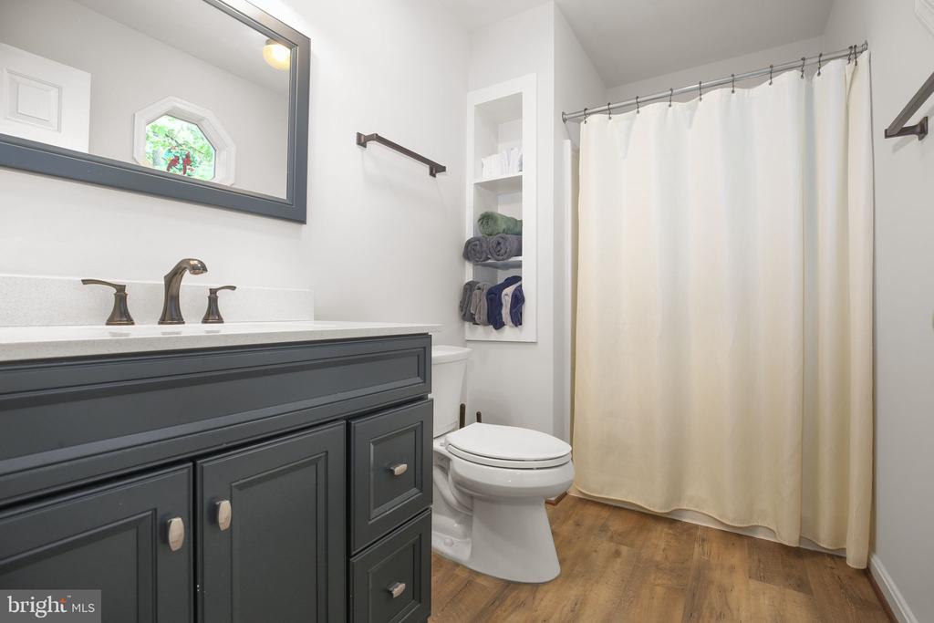 132 JEFFERSON AVE, LOCUST GROVE, Virginia 22508, 3 Bedrooms Bedrooms, ,2 BathroomsBathrooms,Residential,132 JEFFERSON AVE,VAOR2014036 MLS # VAOR2014036