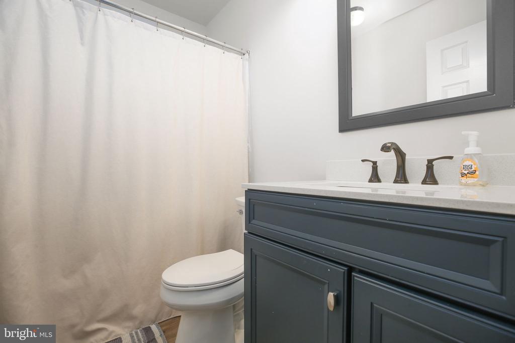 132 JEFFERSON AVE, LOCUST GROVE, Virginia 22508, 3 Bedrooms Bedrooms, ,2 BathroomsBathrooms,Residential,132 JEFFERSON AVE,VAOR2014036 MLS # VAOR2014036