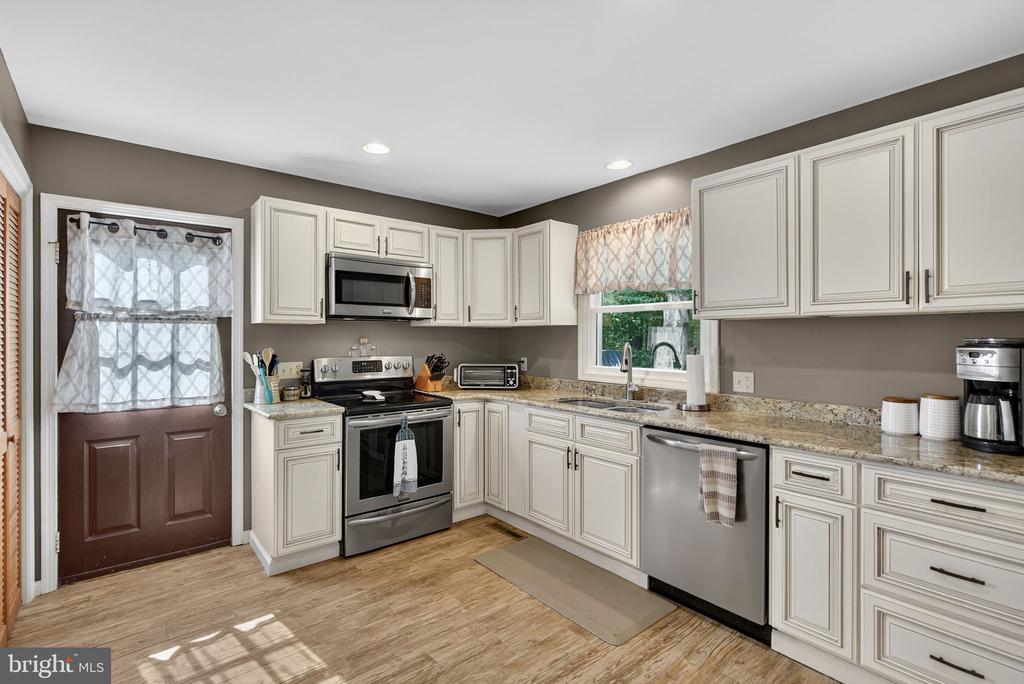 3937 BREAKNOCK RD, BUMPASS, Virginia 23024, 3 Bedrooms Bedrooms, ,2 BathroomsBathrooms,Residential,3937 BREAKNOCK RD,VASP2041532 MLS # VASP2041532