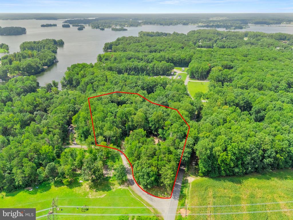 3937 BREAKNOCK RD, BUMPASS, Virginia 23024, 3 Bedrooms Bedrooms, ,2 BathroomsBathrooms,Residential,3937 BREAKNOCK RD,VASP2041532 MLS # VASP2041532