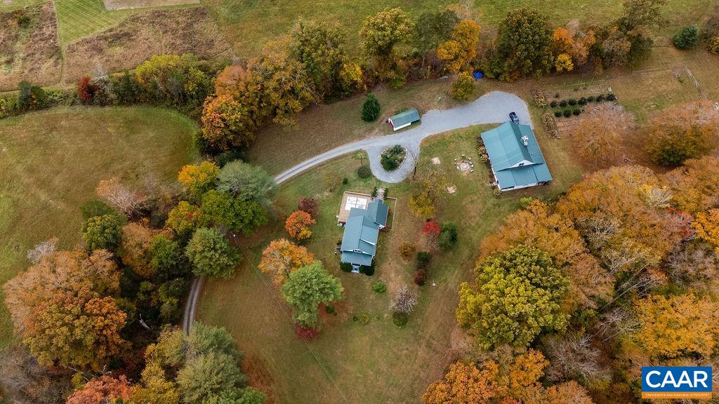 325 OLD ROSELAND RD, ROSELAND, Virginia 22967, 5 Bedrooms Bedrooms, ,3 BathroomsBathrooms,Residential,Possum Trot,325 OLD ROSELAND RD,670821 MLS # 670821