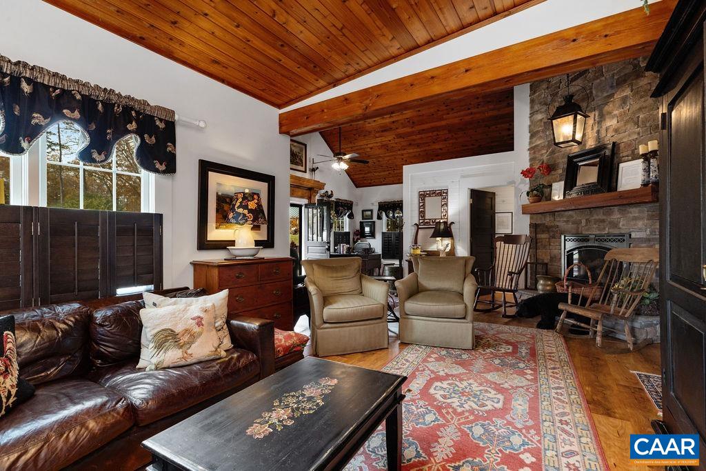 325 OLD ROSELAND RD, ROSELAND, Virginia 22967, 5 Bedrooms Bedrooms, ,3 BathroomsBathrooms,Residential,Possum Trot,325 OLD ROSELAND RD,670821 MLS # 670821