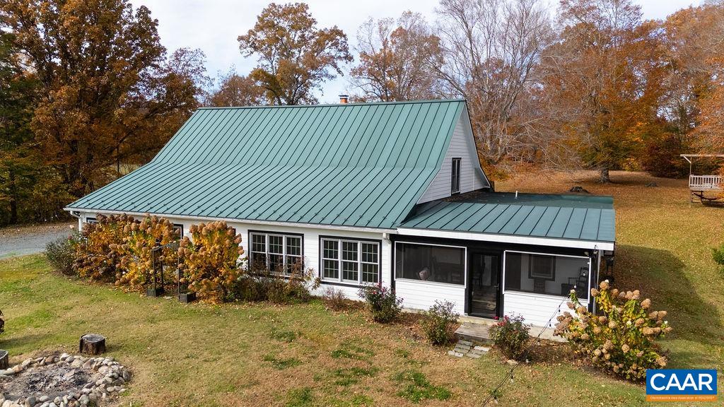 325 OLD ROSELAND RD, ROSELAND, Virginia 22967, 5 Bedrooms Bedrooms, ,3 BathroomsBathrooms,Residential,Possum Trot,325 OLD ROSELAND RD,670821 MLS # 670821