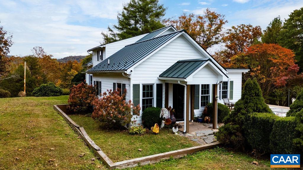 325 OLD ROSELAND RD, ROSELAND, Virginia 22967, 5 Bedrooms Bedrooms, ,3 BathroomsBathrooms,Residential,Possum Trot,325 OLD ROSELAND RD,670821 MLS # 670821