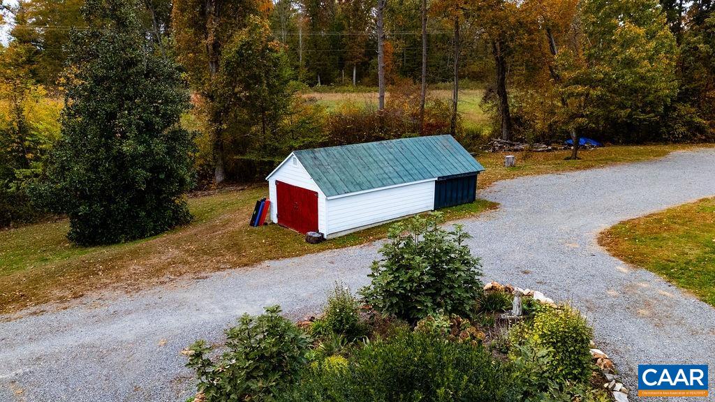 325 OLD ROSELAND RD, ROSELAND, Virginia 22967, 5 Bedrooms Bedrooms, ,3 BathroomsBathrooms,Residential,Possum Trot,325 OLD ROSELAND RD,670821 MLS # 670821