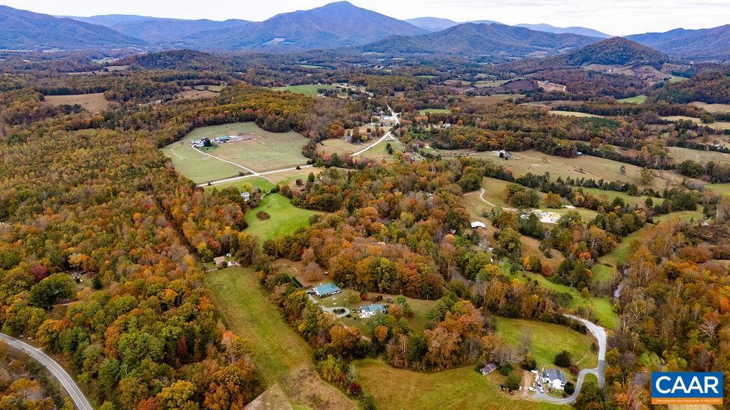 325 OLD ROSELAND RD, ROSELAND, Virginia 22967, 5 Bedrooms Bedrooms, ,3 BathroomsBathrooms,Residential,Possum Trot,325 OLD ROSELAND RD,670821 MLS # 670821