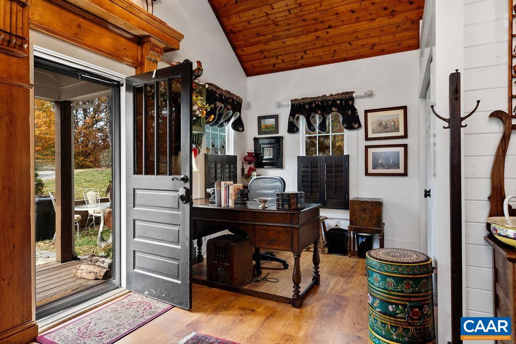 325 OLD ROSELAND RD, ROSELAND, Virginia 22967, 5 Bedrooms Bedrooms, ,3 BathroomsBathrooms,Residential,Possum Trot,325 OLD ROSELAND RD,670821 MLS # 670821