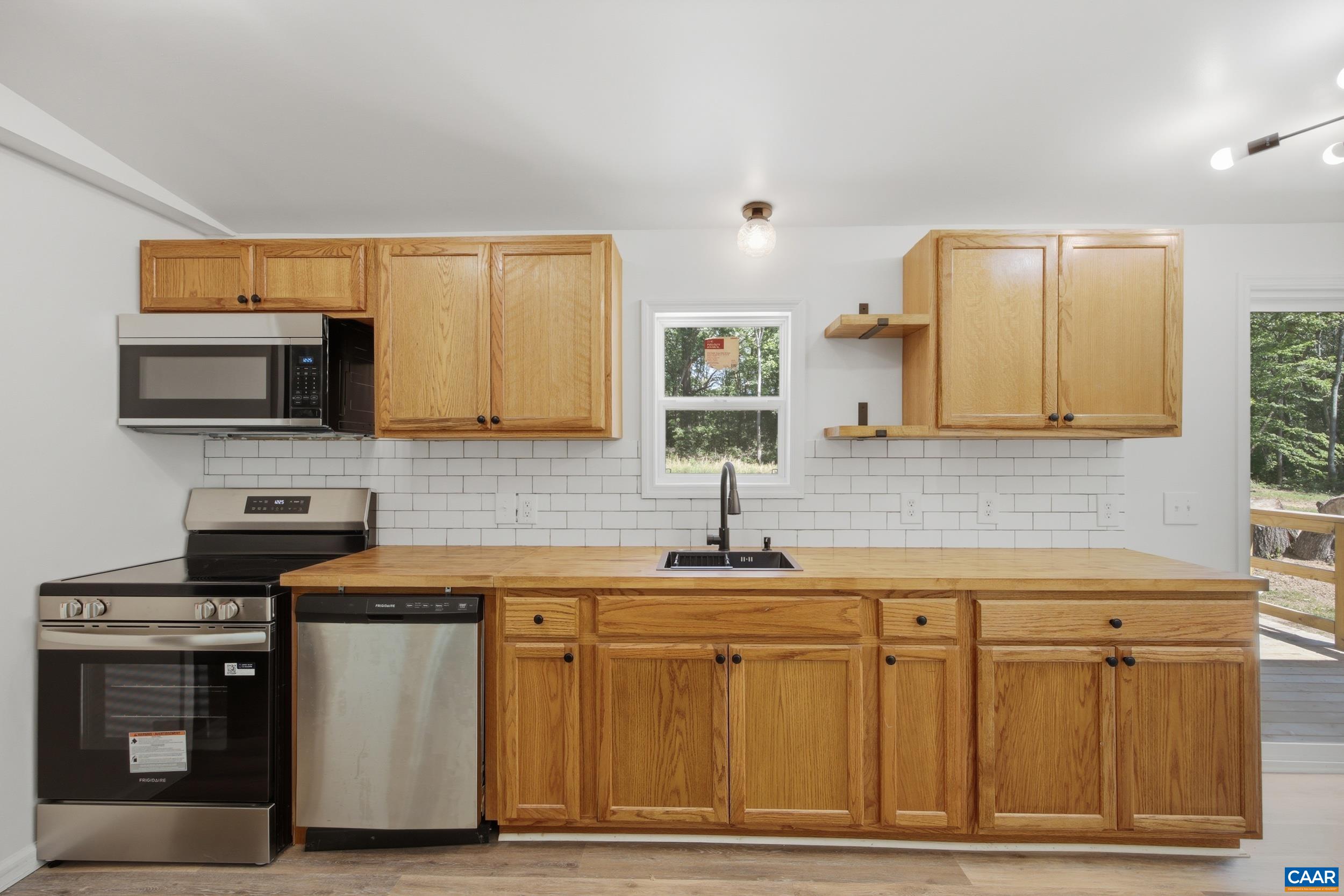 144 ALEX DR, LOUISA, Virginia 23093, 3 Bedrooms Bedrooms, ,2 BathroomsBathrooms,Residential,144 ALEX DR,676363 MLS # 676363