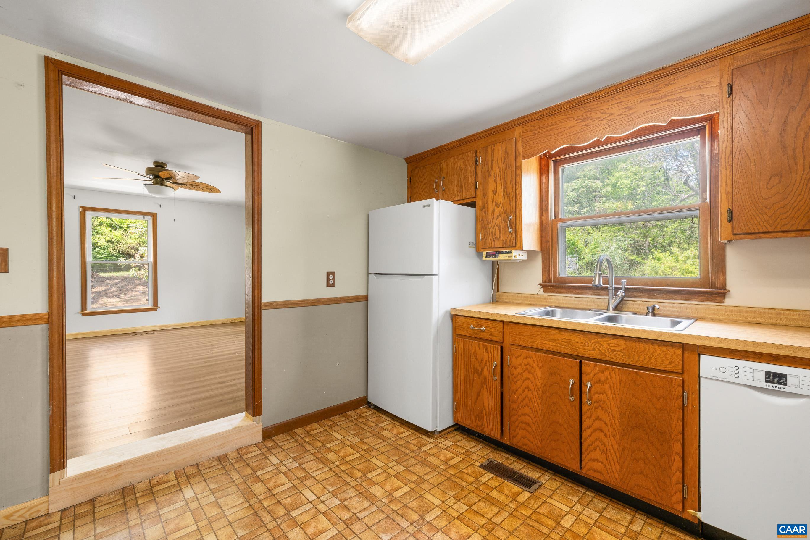 6999 BLENHEIM RD, SCOTTSVILLE, Virginia 24590, 3 Bedrooms Bedrooms, ,2 BathroomsBathrooms,Residential,6999 BLENHEIM RD,676447 MLS # 676447