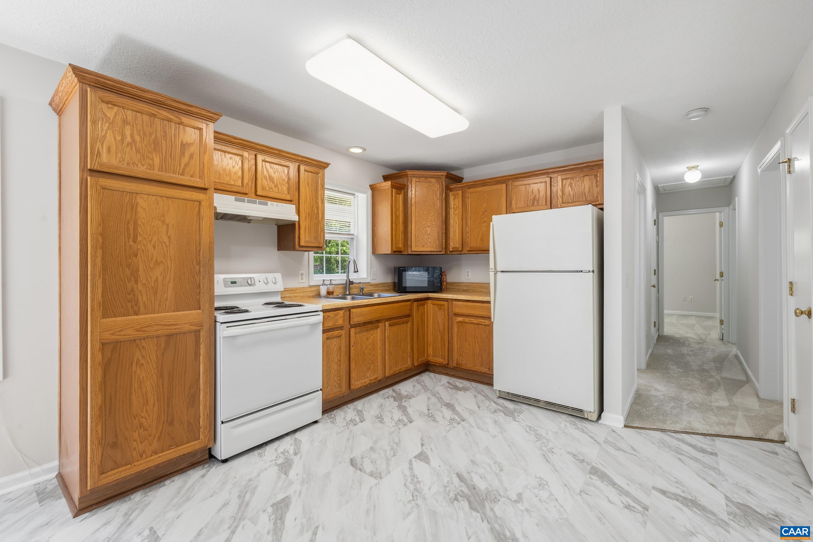 82 DAVIS LN, FORK UNION, Virginia 23055, 3 Bedrooms Bedrooms, ,1 BathroomBathrooms,Residential,82 DAVIS LN,676572 MLS # 676572