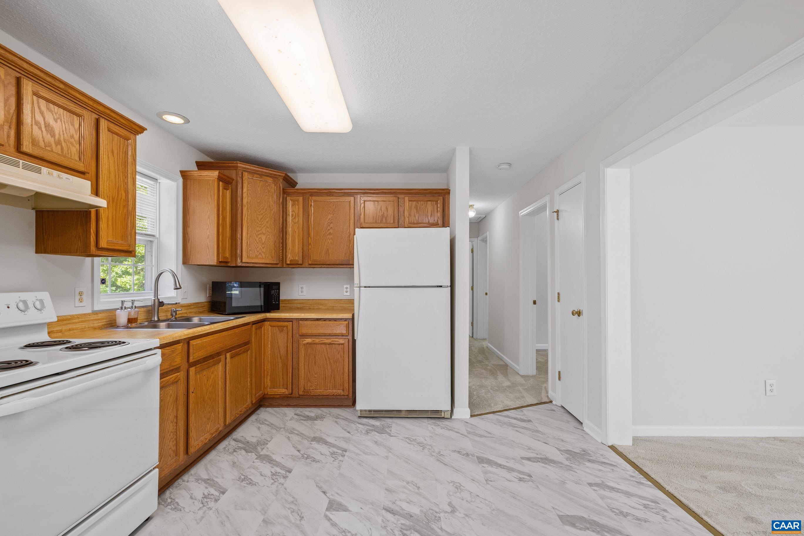 82 DAVIS LN, FORK UNION, Virginia 23055, 3 Bedrooms Bedrooms, ,1 BathroomBathrooms,Residential,82 DAVIS LN,676572 MLS # 676572