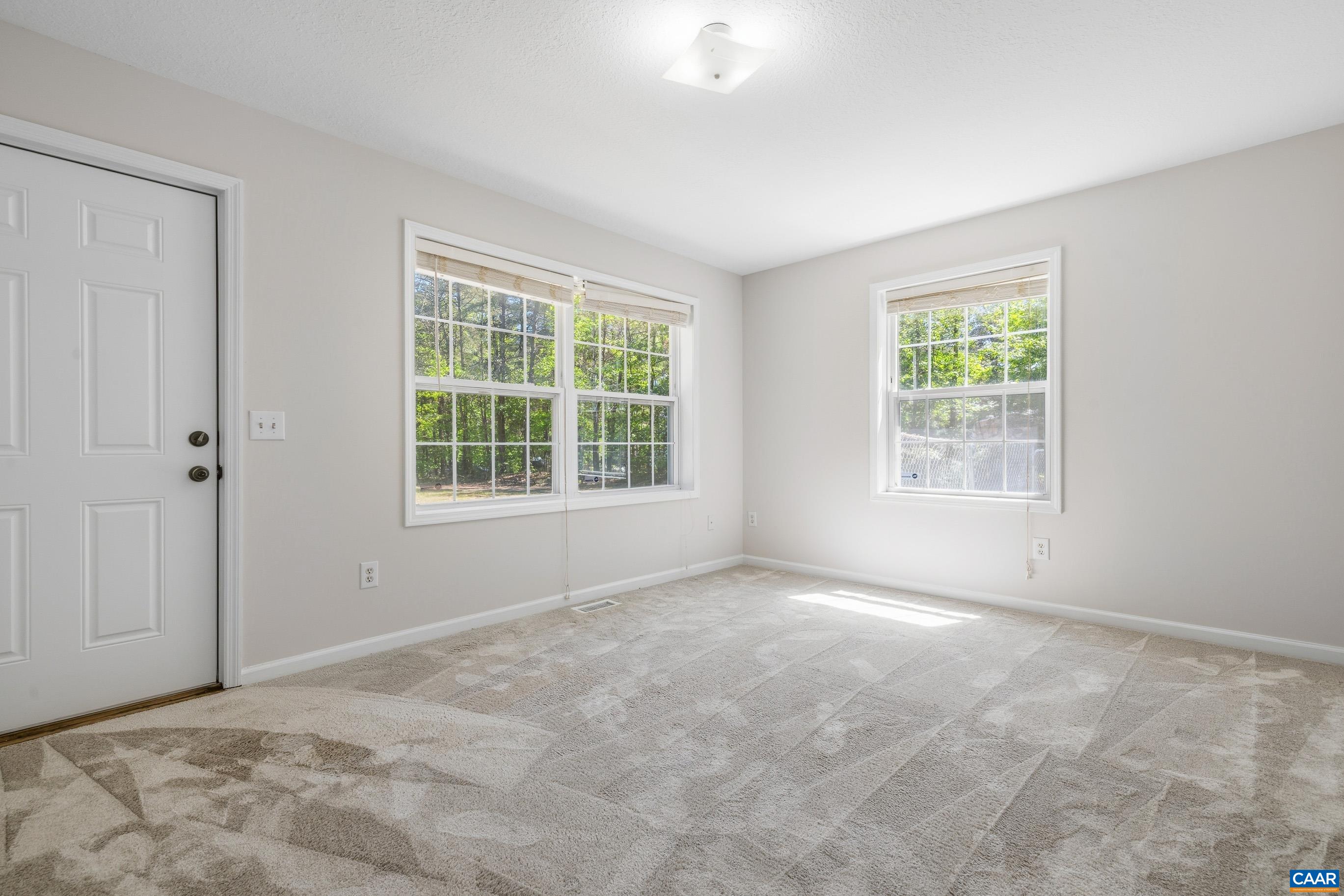 82 DAVIS LN, FORK UNION, Virginia 23055, 3 Bedrooms Bedrooms, ,1 BathroomBathrooms,Residential,82 DAVIS LN,676572 MLS # 676572