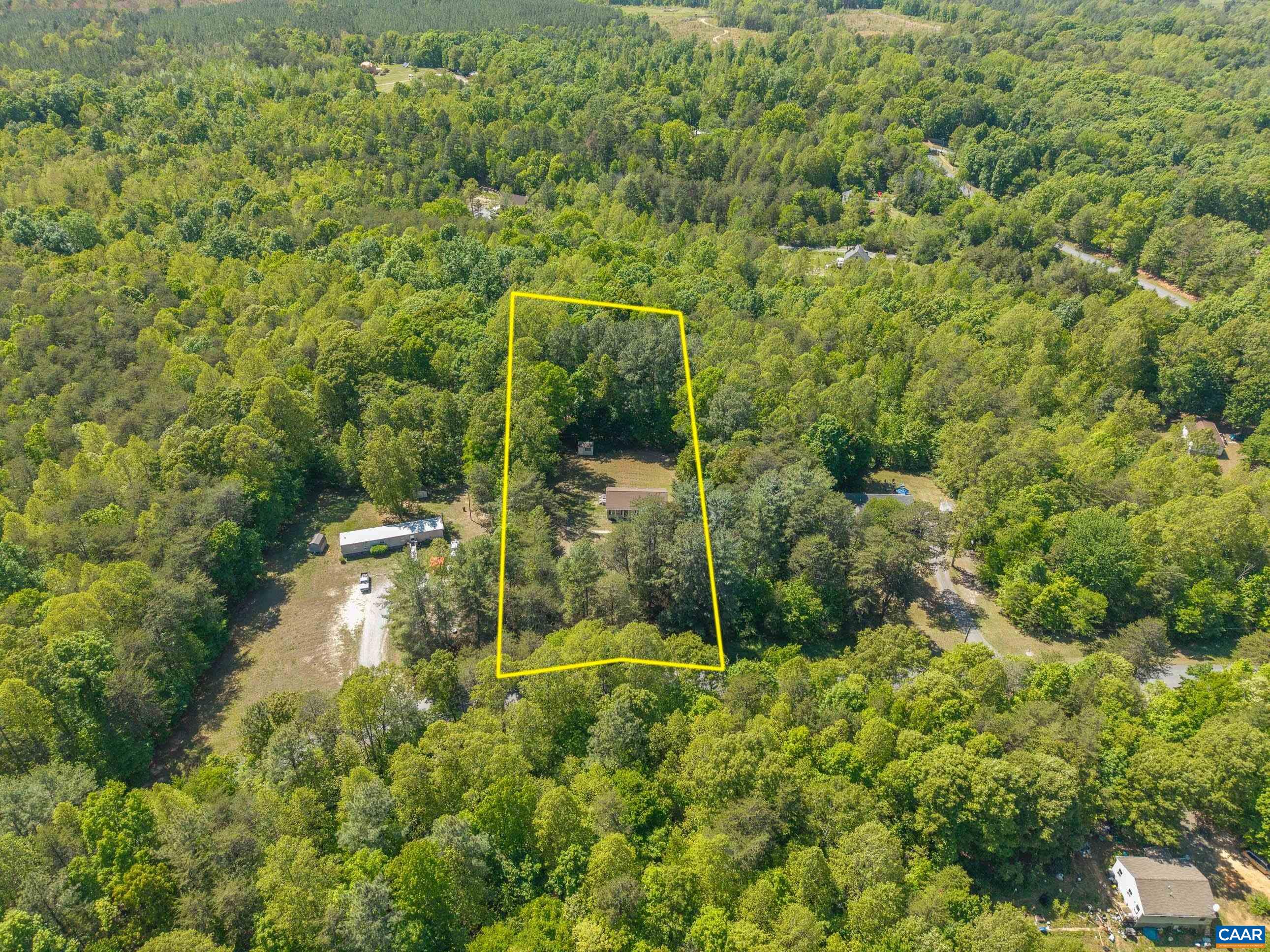 82 DAVIS LN, FORK UNION, Virginia 23055, 3 Bedrooms Bedrooms, ,1 BathroomBathrooms,Residential,82 DAVIS LN,676572 MLS # 676572
