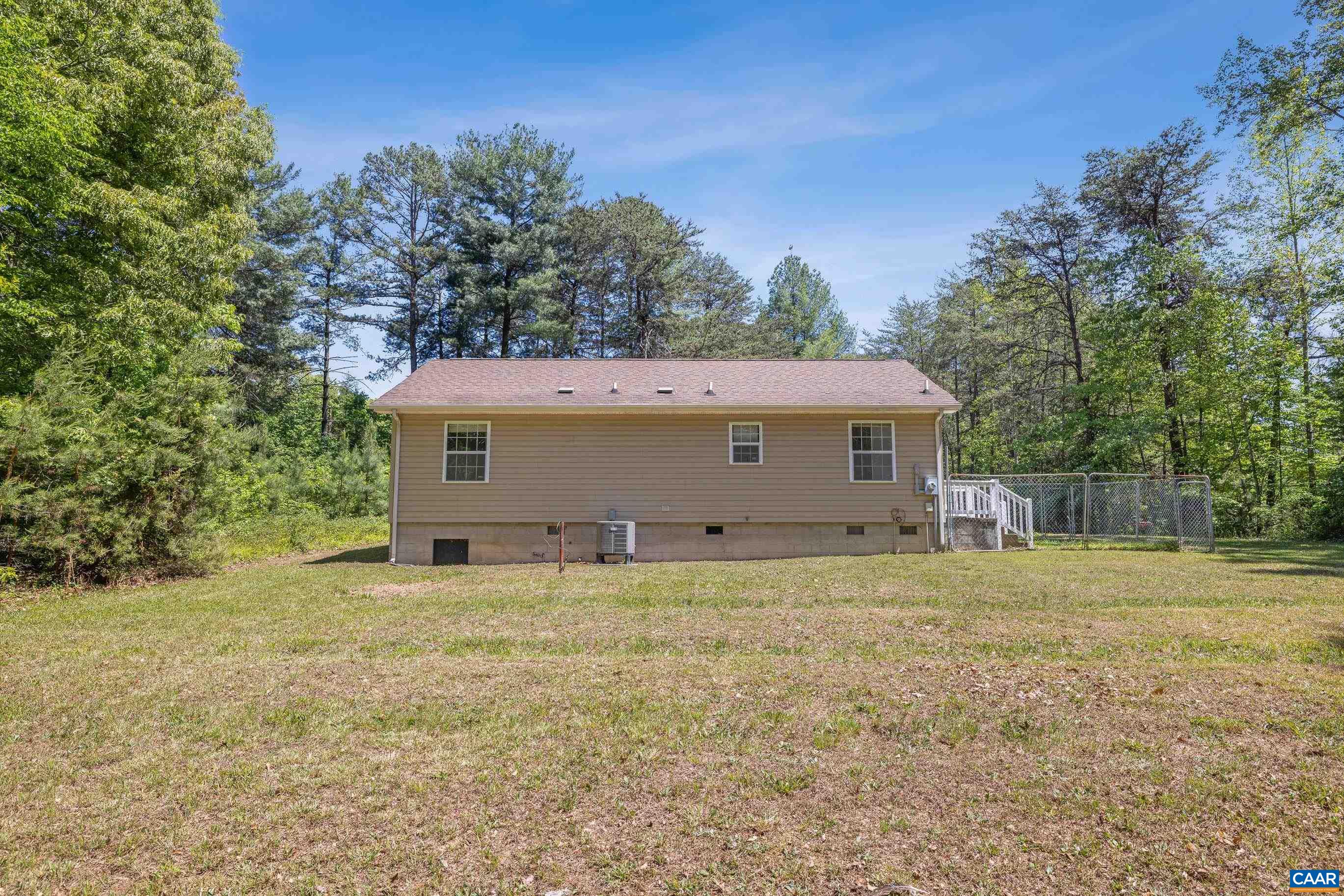 82 DAVIS LN, FORK UNION, Virginia 23055, 3 Bedrooms Bedrooms, ,1 BathroomBathrooms,Residential,82 DAVIS LN,676572 MLS # 676572