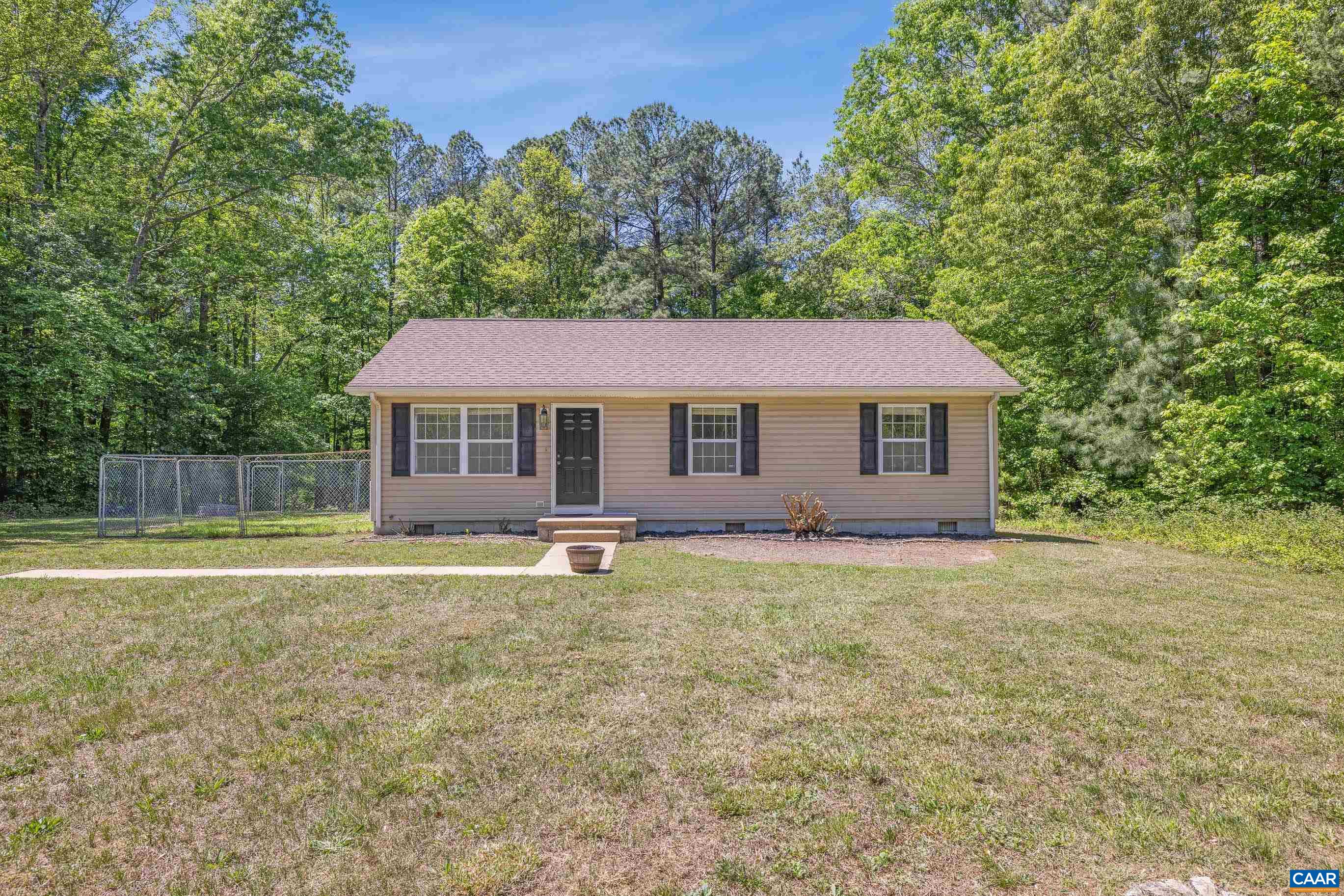 82 DAVIS LN, FORK UNION, Virginia 23055, 3 Bedrooms Bedrooms, ,1 BathroomBathrooms,Residential,82 DAVIS LN,676572 MLS # 676572