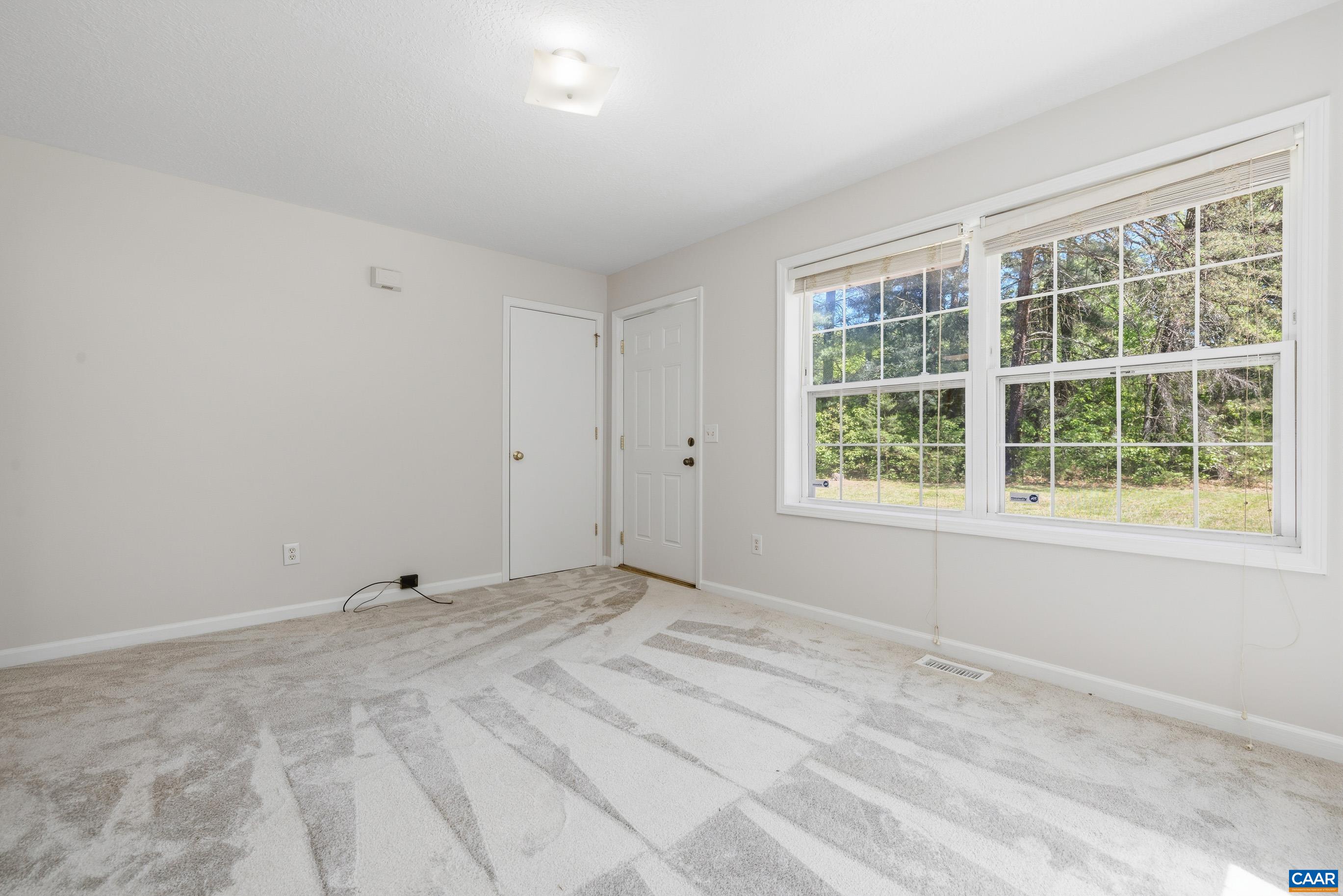 82 DAVIS LN, FORK UNION, Virginia 23055, 3 Bedrooms Bedrooms, ,1 BathroomBathrooms,Residential,82 DAVIS LN,676572 MLS # 676572