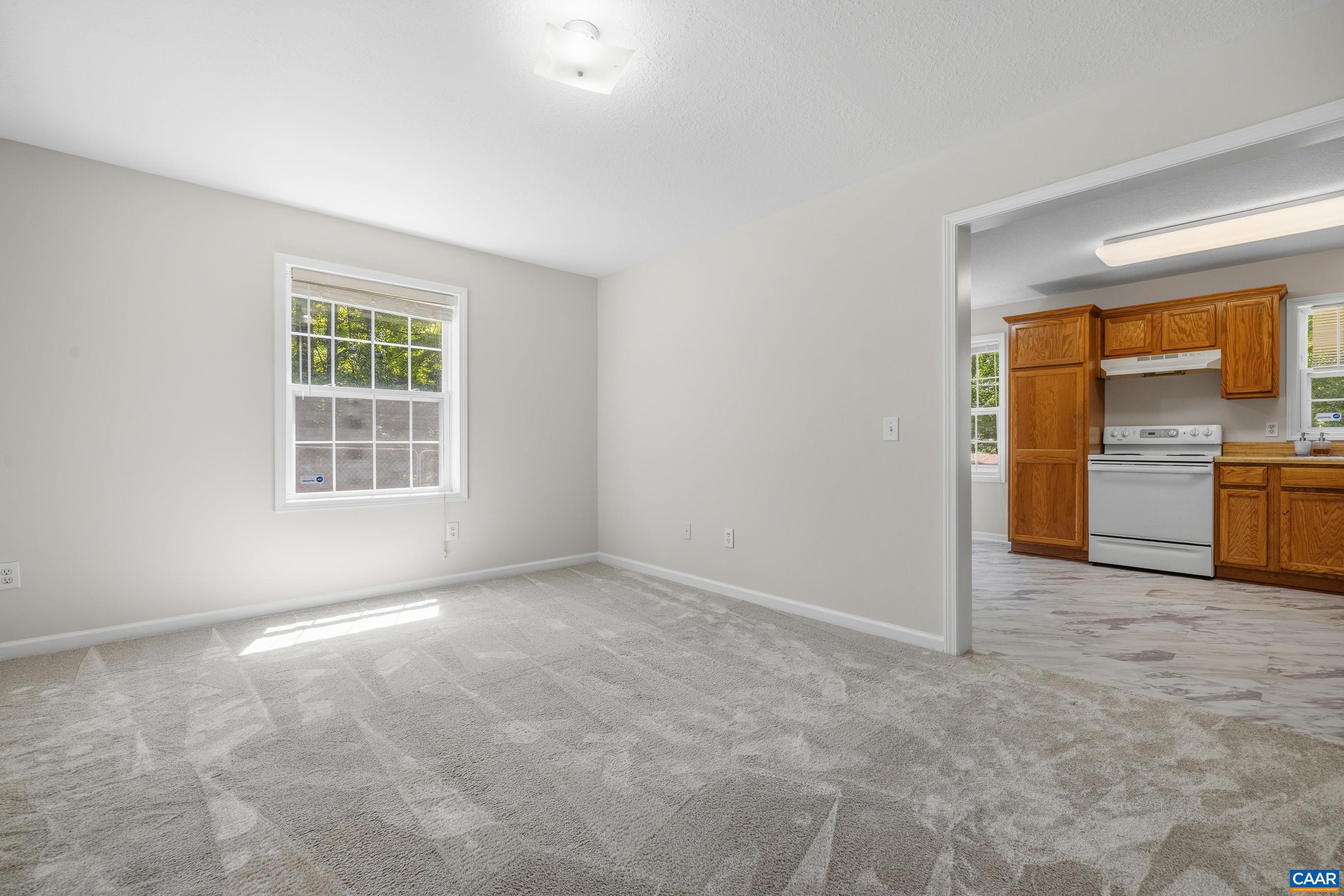 82 DAVIS LN, FORK UNION, Virginia 23055, 3 Bedrooms Bedrooms, ,1 BathroomBathrooms,Residential,82 DAVIS LN,676572 MLS # 676572