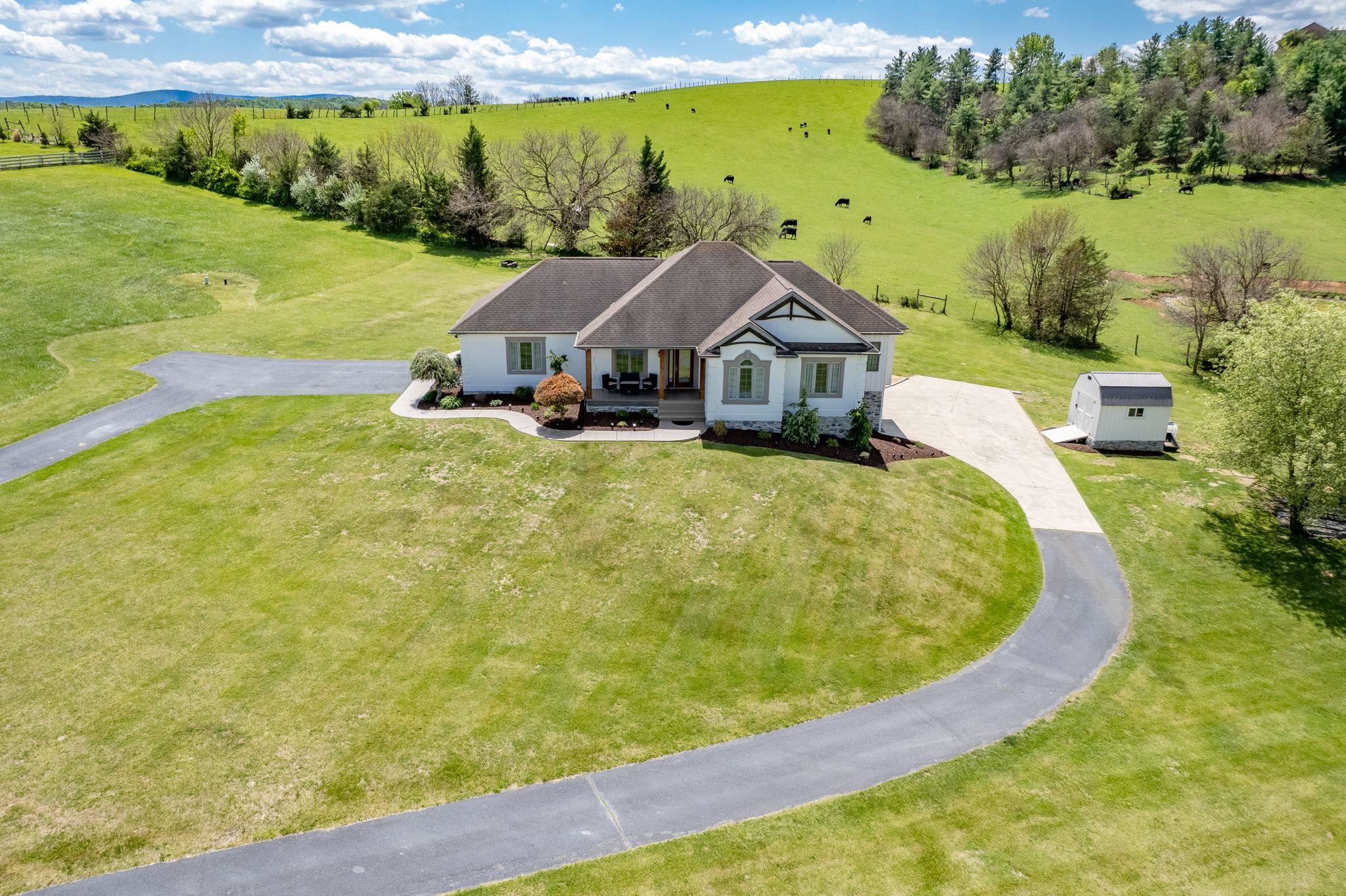 10005 BONNY BRAE LN, BROADWAY, Virginia 22815, 4 Bedrooms Bedrooms, ,3 BathroomsBathrooms,Residential,10005 BONNY BRAE LN,676638 MLS # 676638