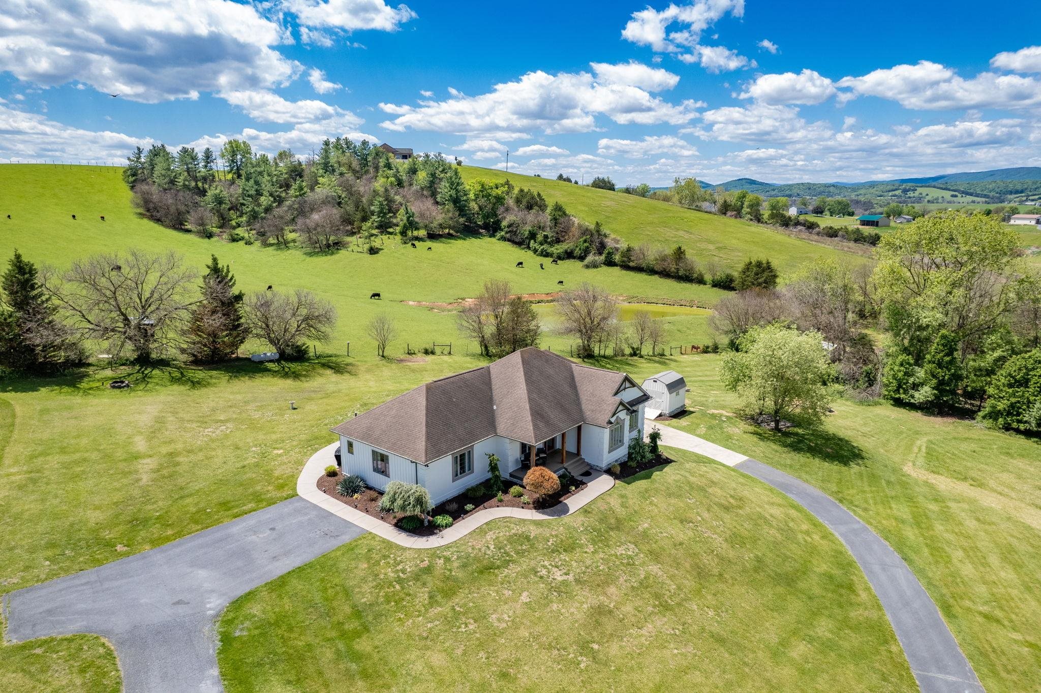 10005 BONNY BRAE LN, BROADWAY, Virginia 22815, 4 Bedrooms Bedrooms, ,3 BathroomsBathrooms,Residential,10005 BONNY BRAE LN,676638 MLS # 676638