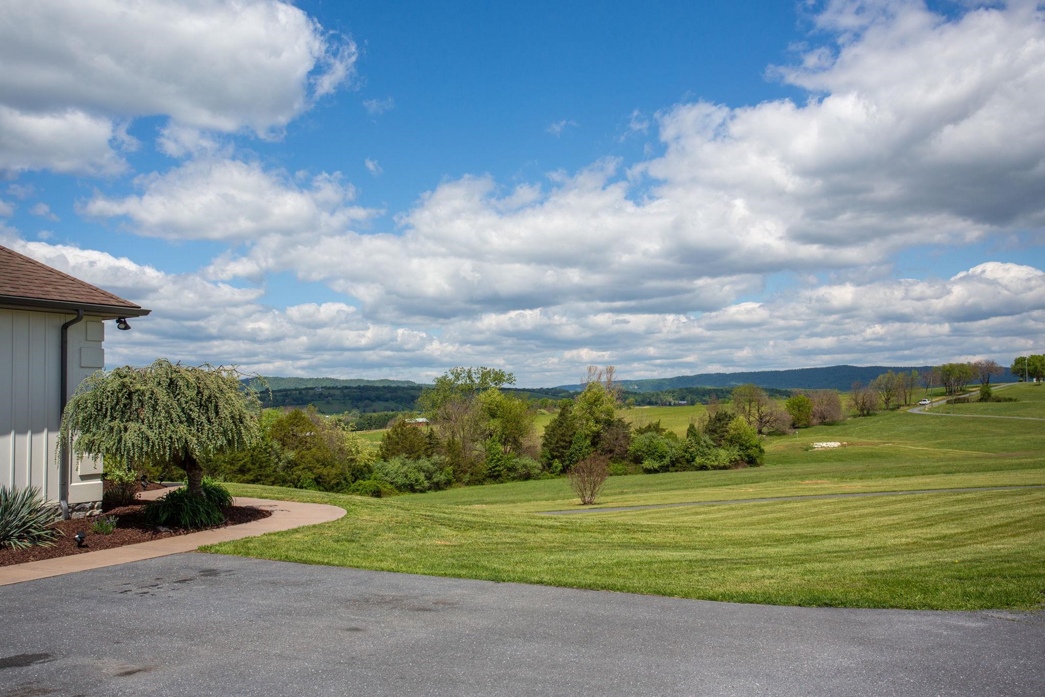 10005 BONNY BRAE LN, BROADWAY, Virginia 22815, 4 Bedrooms Bedrooms, ,3 BathroomsBathrooms,Residential,10005 BONNY BRAE LN,676638 MLS # 676638