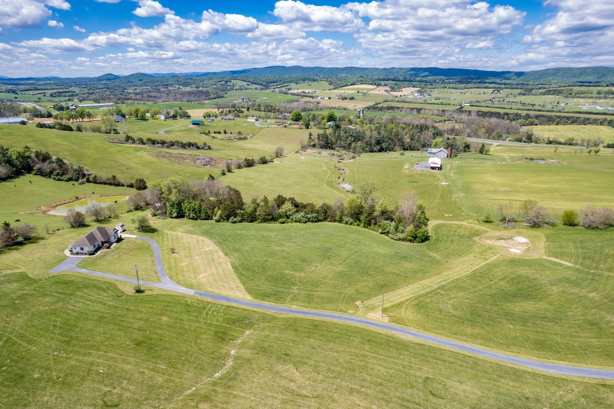 10005 BONNY BRAE LN, BROADWAY, Virginia 22815, 4 Bedrooms Bedrooms, ,3 BathroomsBathrooms,Residential,10005 BONNY BRAE LN,676638 MLS # 676638