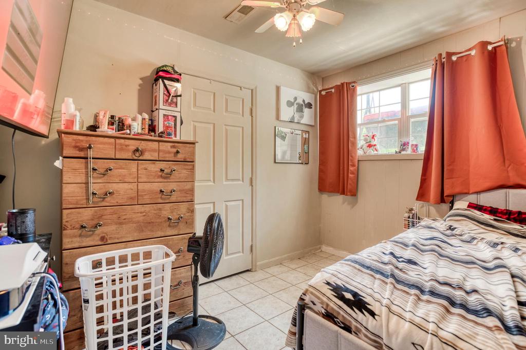 8427 TALL OAK DR, CULPEPER, Virginia 22701, 2 Bedrooms Bedrooms, ,2 BathroomsBathrooms,Residential,8427 TALL OAK DR,VACU2013502 MLS # VACU2013502