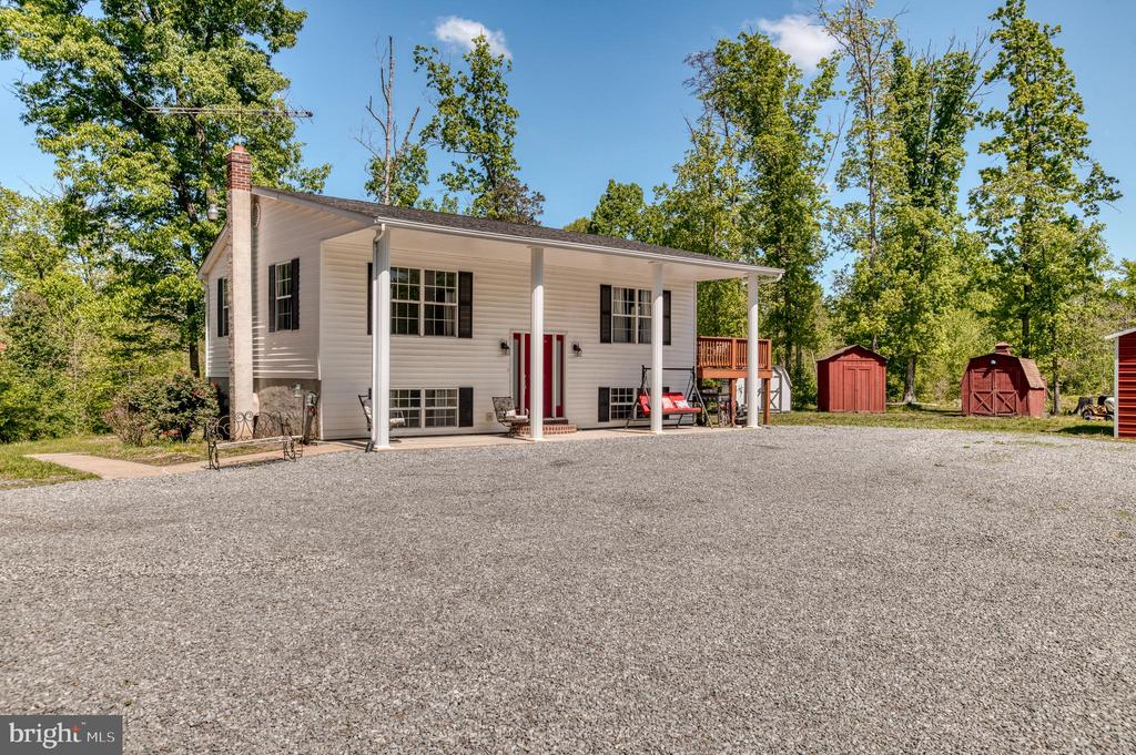 8427 TALL OAK DR, CULPEPER, Virginia 22701, 2 Bedrooms Bedrooms, ,2 BathroomsBathrooms,Residential,8427 TALL OAK DR,VACU2013502 MLS # VACU2013502