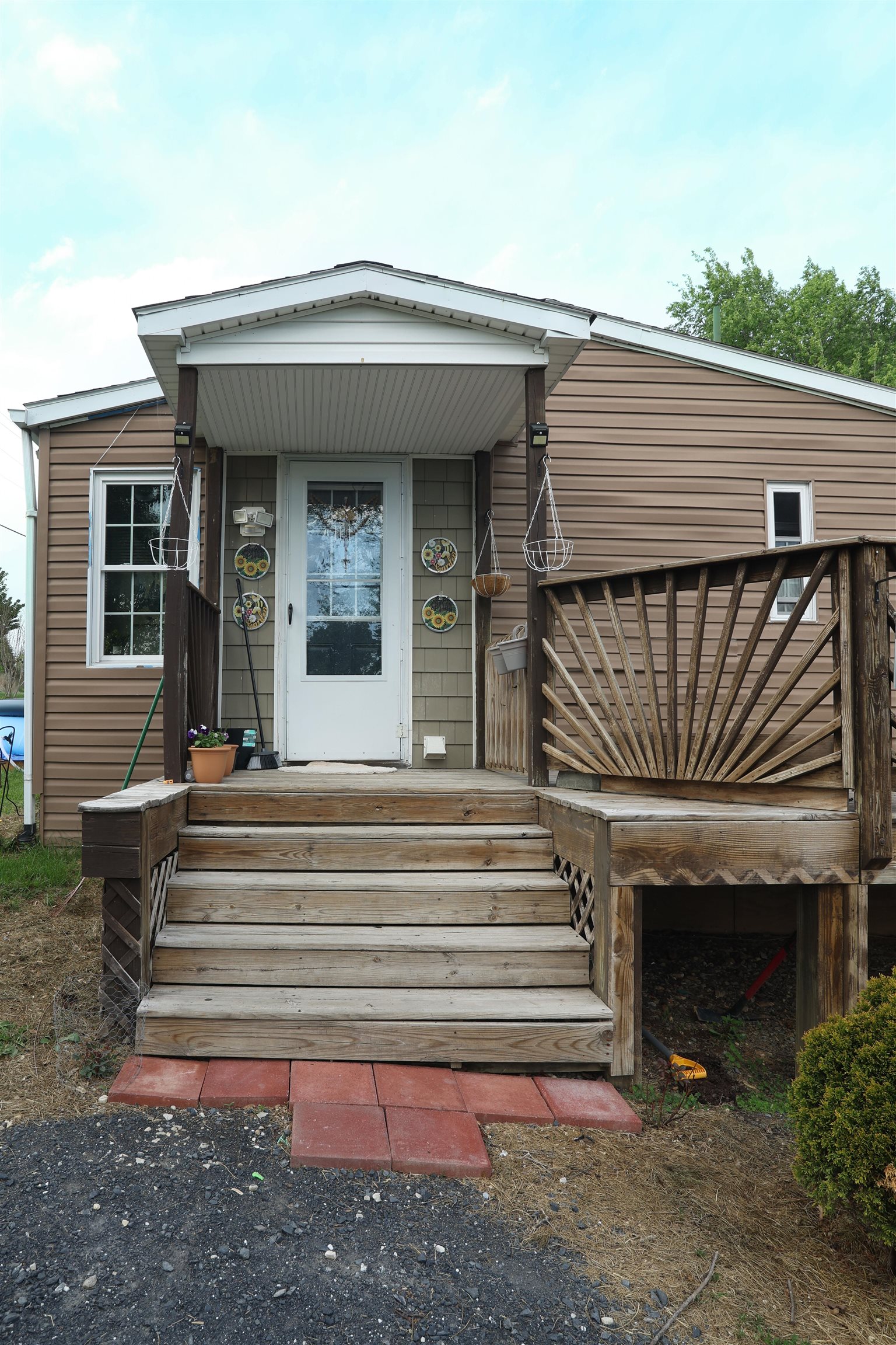5336 HARPINE HWY, LINVILLE, Virginia 22834, 4 Bedrooms Bedrooms, ,2 BathroomsBathrooms,Residential,5336 HARPINE HWY,676642 MLS # 676642