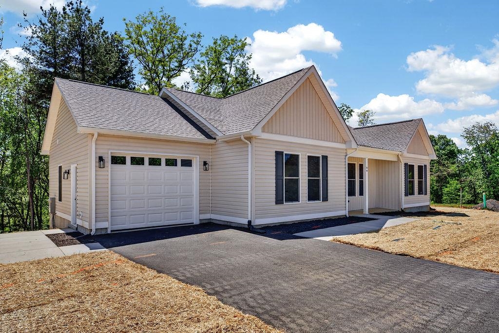 88 UPLAND CT, STUARTS DRAFT, Virginia 24476, 3 Bedrooms Bedrooms, ,2 BathroomsBathrooms,Residential,88 UPLAND CT,676644 MLS # 676644