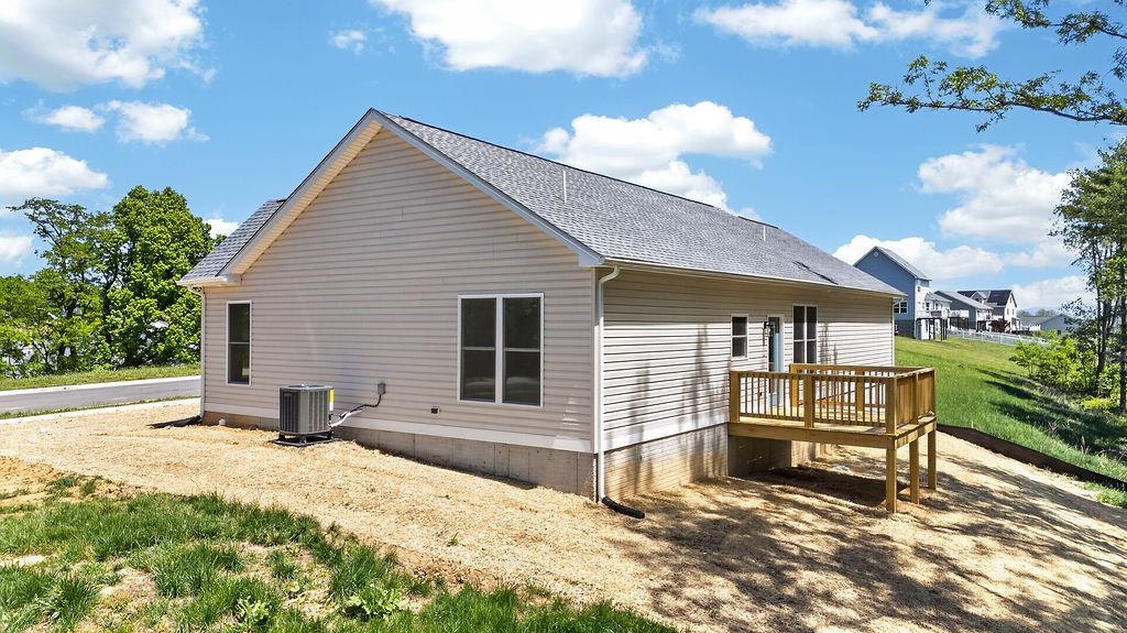 88 UPLAND CT, STUARTS DRAFT, Virginia 24476, 3 Bedrooms Bedrooms, ,2 BathroomsBathrooms,Residential,88 UPLAND CT,676644 MLS # 676644