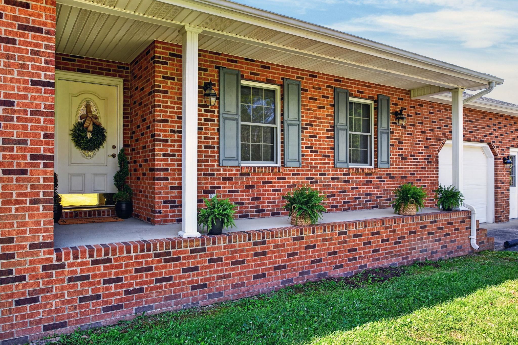 182 MIKES KNOB LN, WAYNESBORO, Virginia 22980, 3 Bedrooms Bedrooms, ,2 BathroomsBathrooms,Residential,182 MIKES KNOB LN,676648 MLS # 676648