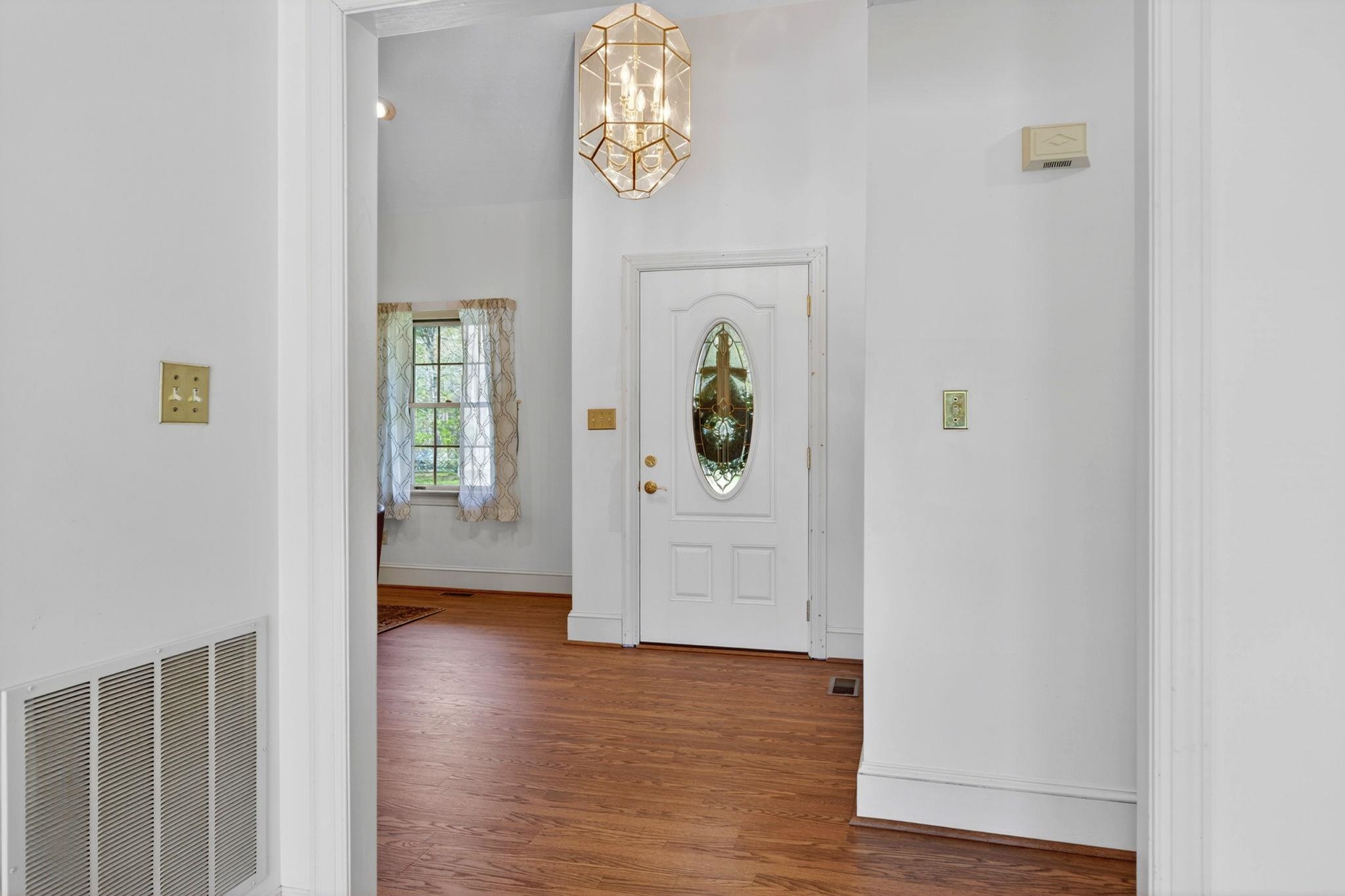 182 MIKES KNOB LN, WAYNESBORO, Virginia 22980, 3 Bedrooms Bedrooms, ,2 BathroomsBathrooms,Residential,182 MIKES KNOB LN,676648 MLS # 676648