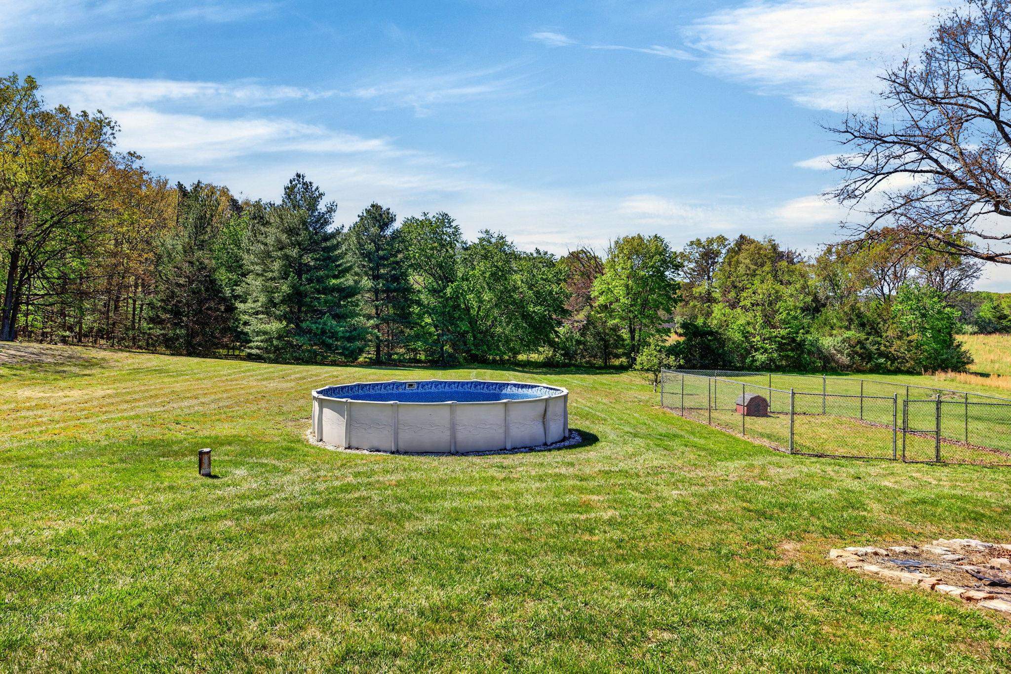 182 MIKES KNOB LN, WAYNESBORO, Virginia 22980, 3 Bedrooms Bedrooms, ,2 BathroomsBathrooms,Residential,182 MIKES KNOB LN,676648 MLS # 676648