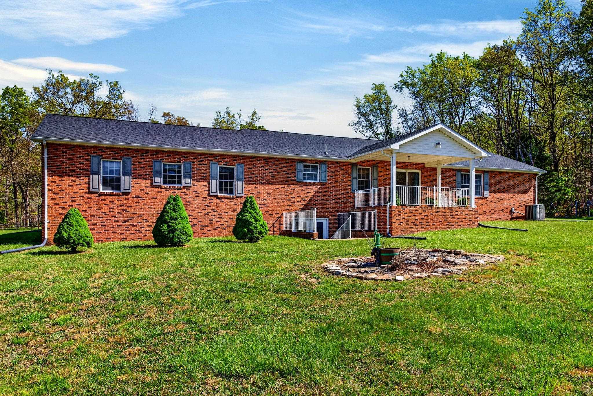 182 MIKES KNOB LN, WAYNESBORO, Virginia 22980, 3 Bedrooms Bedrooms, ,2 BathroomsBathrooms,Residential,182 MIKES KNOB LN,676648 MLS # 676648
