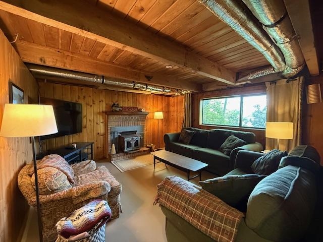 603 N LAKESHORE DR, LOUISA, Virginia 23093, 2 Bedrooms Bedrooms, ,2 BathroomsBathrooms,Residential,603 N LAKESHORE DR,676650 MLS # 676650