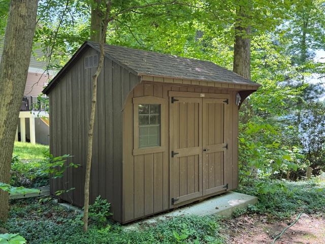 603 N LAKESHORE DR, LOUISA, Virginia 23093, 2 Bedrooms Bedrooms, ,2 BathroomsBathrooms,Residential,603 N LAKESHORE DR,676650 MLS # 676650