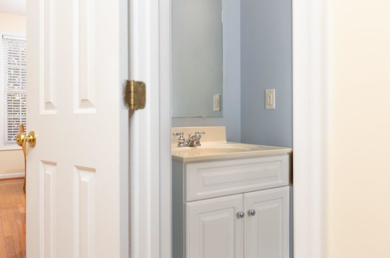 2984 CRYSTAL SPRING LN, ROCKINGHAM, Virginia 22801, 3 Bedrooms Bedrooms, ,2 BathroomsBathrooms,Residential,2984 CRYSTAL SPRING LN,676651 MLS # 676651