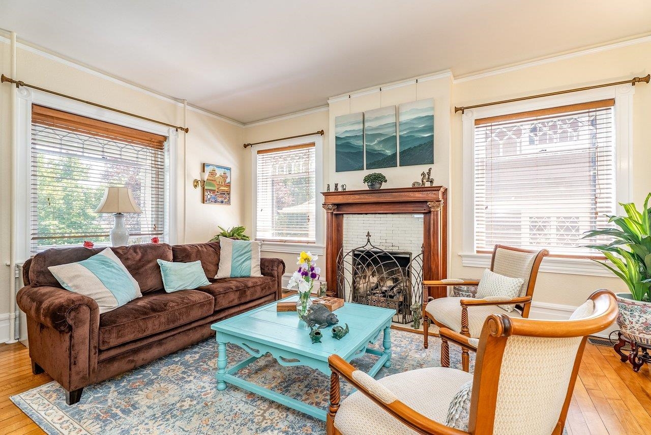 14 S COALTER ST, STAUNTON, Virginia 24401, 4 Bedrooms Bedrooms, ,2 BathroomsBathrooms,Residential,14 S COALTER ST,676652 MLS # 676652