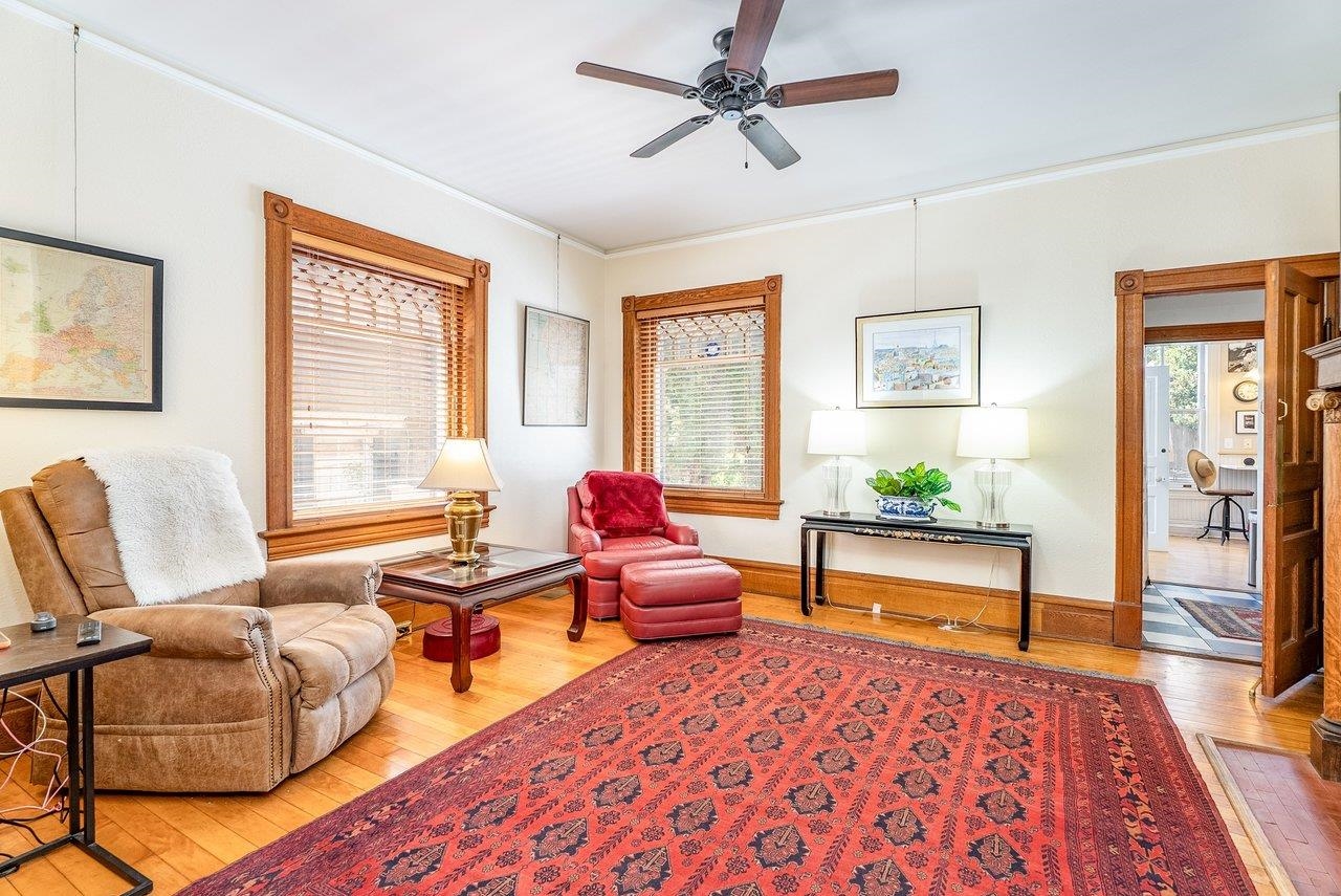 14 S COALTER ST, STAUNTON, Virginia 24401, 4 Bedrooms Bedrooms, ,2 BathroomsBathrooms,Residential,14 S COALTER ST,676652 MLS # 676652