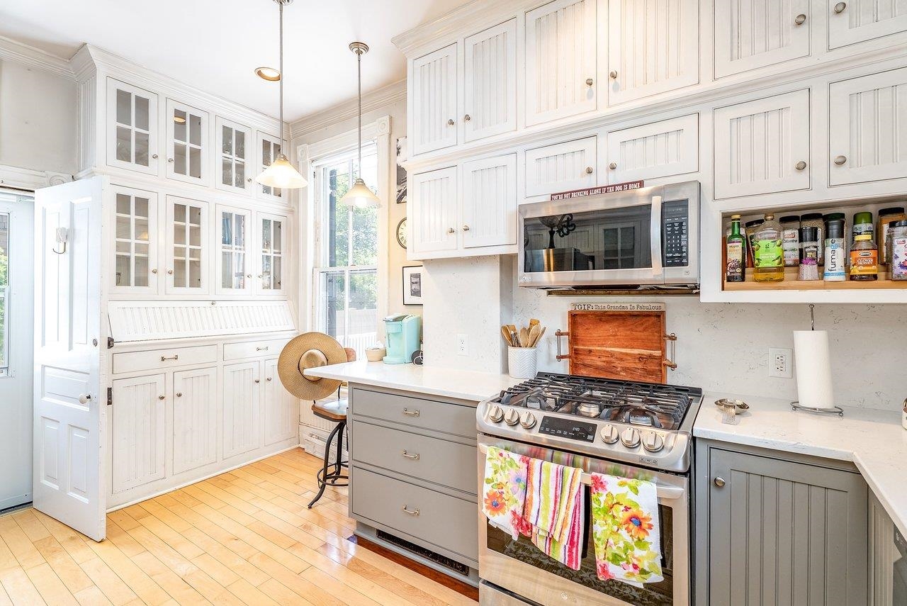 14 S COALTER ST, STAUNTON, Virginia 24401, 4 Bedrooms Bedrooms, ,2 BathroomsBathrooms,Residential,14 S COALTER ST,676652 MLS # 676652