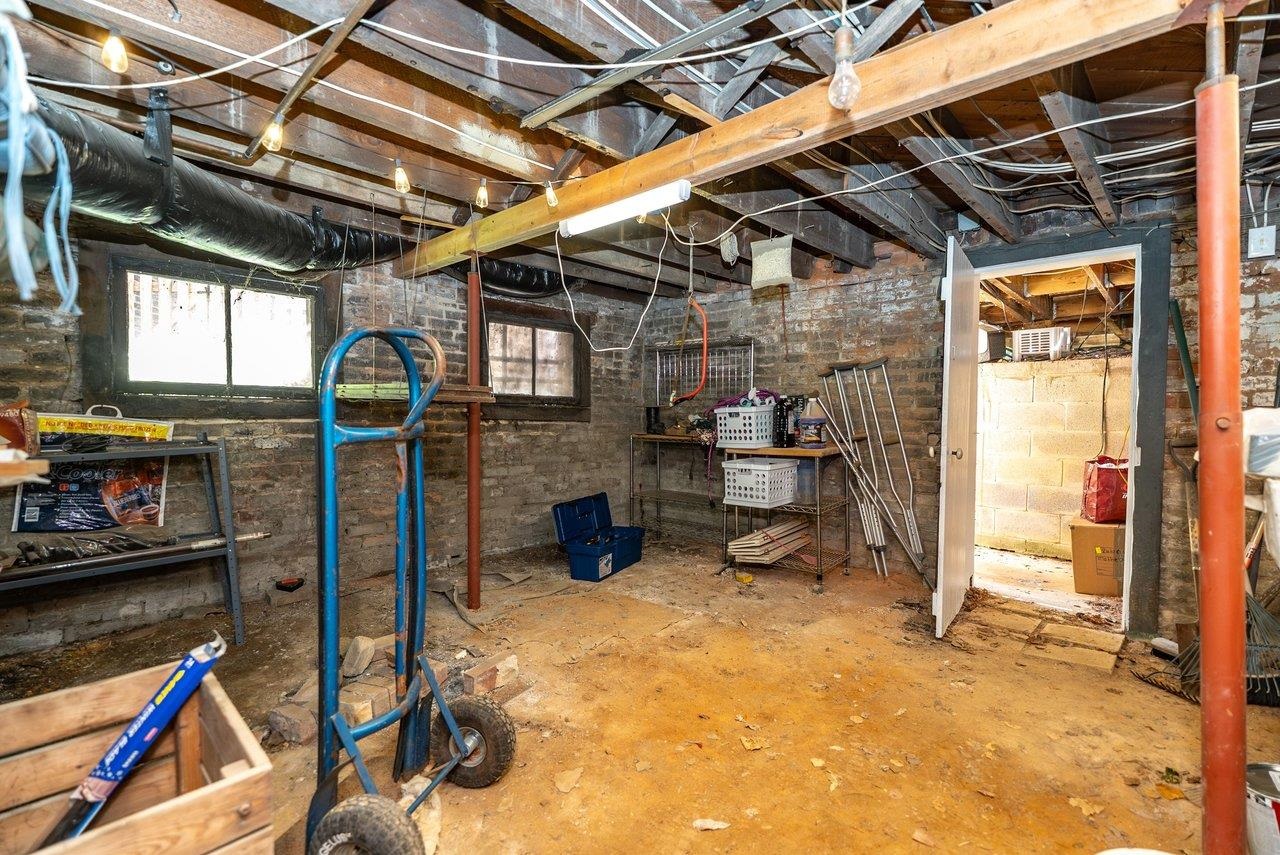 14 S COALTER ST, STAUNTON, Virginia 24401, 4 Bedrooms Bedrooms, ,2 BathroomsBathrooms,Residential,14 S COALTER ST,676652 MLS # 676652