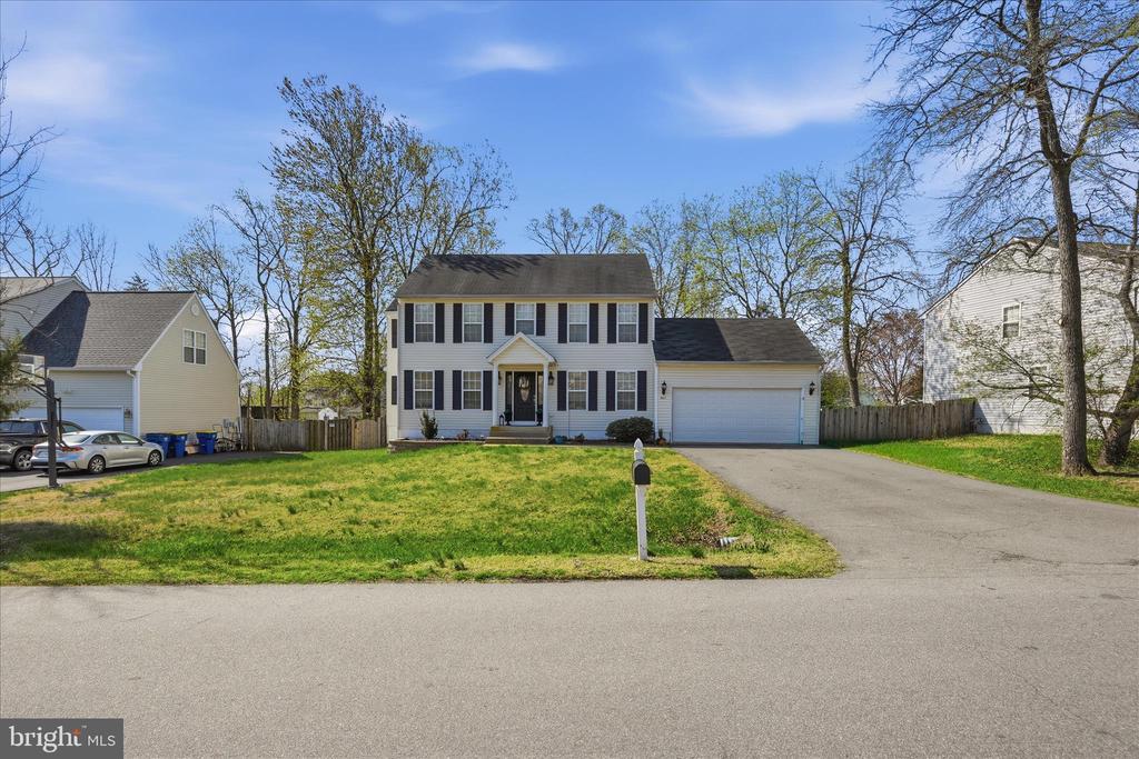5811 GLEN EAGLES DR, FREDERICKSBURG, Virginia 22407, 4 Bedrooms Bedrooms, ,4 BathroomsBathrooms,Residential,5811 GLEN EAGLES DR,VASP2040596 MLS # VASP2040596