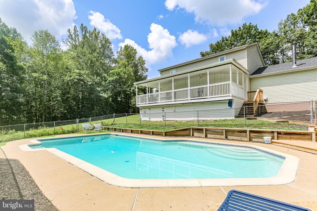 8301 SEAYS RD, SPOTSYLVANIA, Virginia 22551, 4 Bedrooms Bedrooms, ,2 BathroomsBathrooms,Residential,8301 SEAYS RD,VASP2041510 MLS # VASP2041510