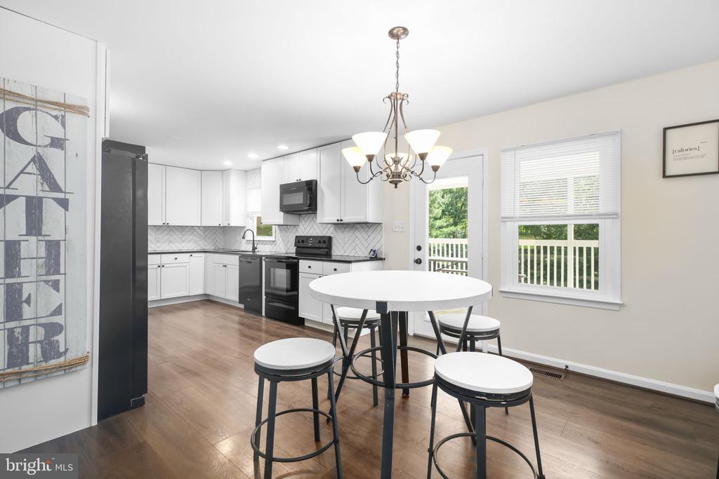 8301 SEAYS RD, SPOTSYLVANIA, Virginia 22551, 4 Bedrooms Bedrooms, ,2 BathroomsBathrooms,Residential,8301 SEAYS RD,VASP2041510 MLS # VASP2041510