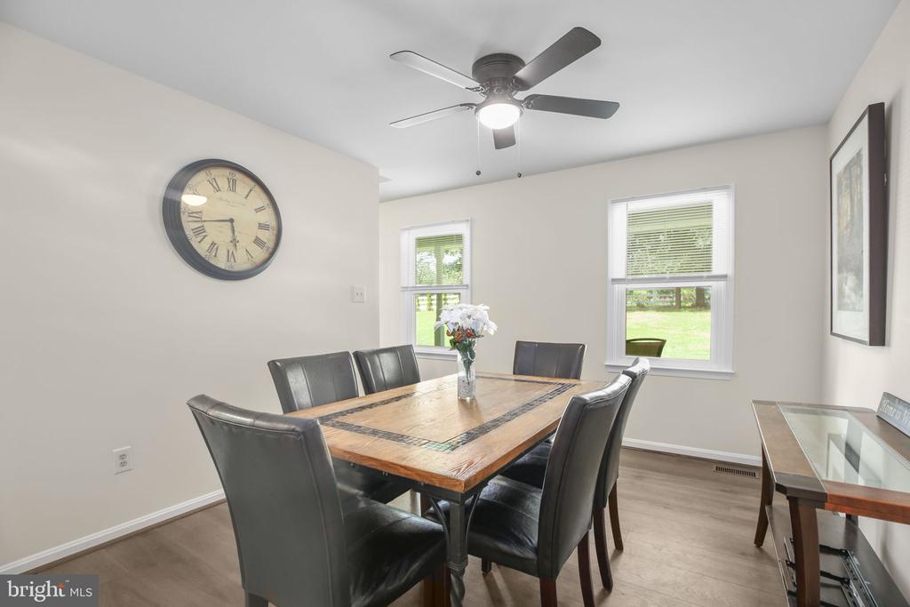 8301 SEAYS RD, SPOTSYLVANIA, Virginia 22551, 4 Bedrooms Bedrooms, ,2 BathroomsBathrooms,Residential,8301 SEAYS RD,VASP2041510 MLS # VASP2041510