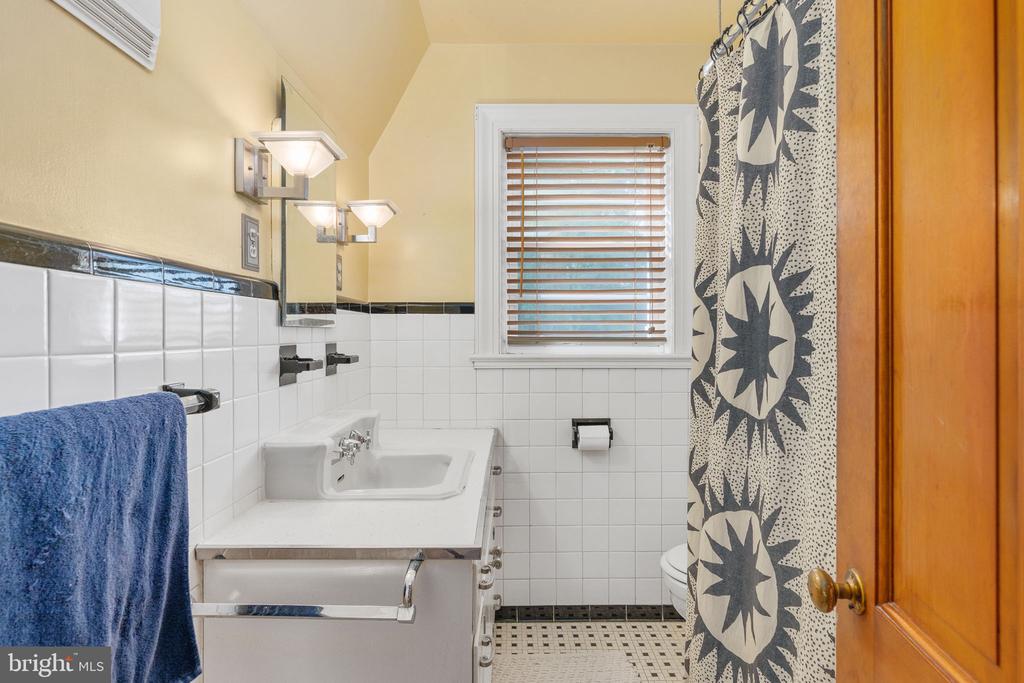 195 DABNEY ST, ORANGE, Virginia 22960, 3 Bedrooms Bedrooms, ,1 BathroomBathrooms,Residential,195 DABNEY ST,VAOR2013938 MLS # VAOR2013938