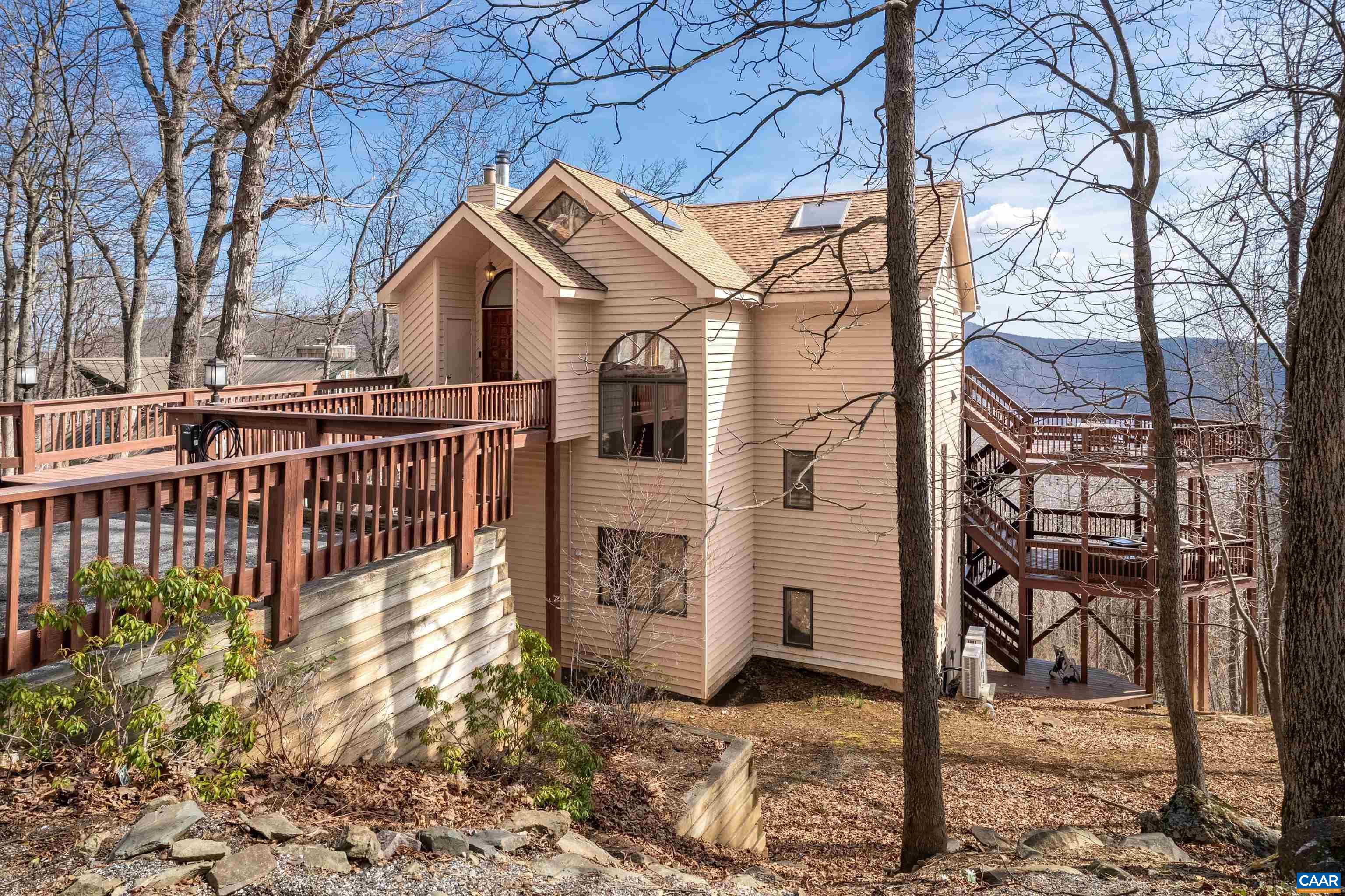 327 CRAWFORDS EDGE, ROSELAND, Virginia 22967, 4 Bedrooms Bedrooms, ,4 BathroomsBathrooms,Residential,327 CRAWFORDS EDGE,676051 MLS # 676051