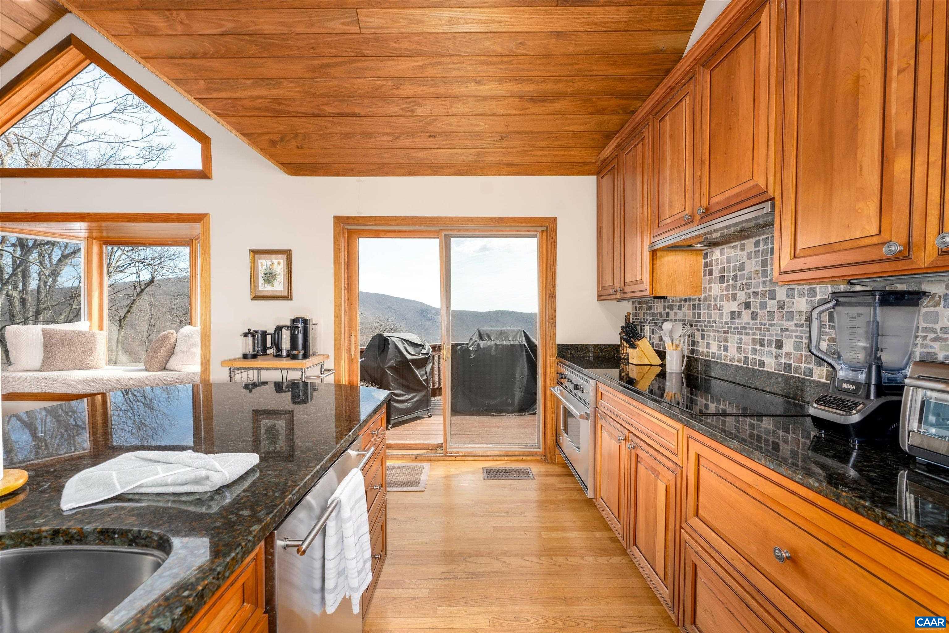 327 CRAWFORDS EDGE, ROSELAND, Virginia 22967, 4 Bedrooms Bedrooms, ,4 BathroomsBathrooms,Residential,327 CRAWFORDS EDGE,676051 MLS # 676051