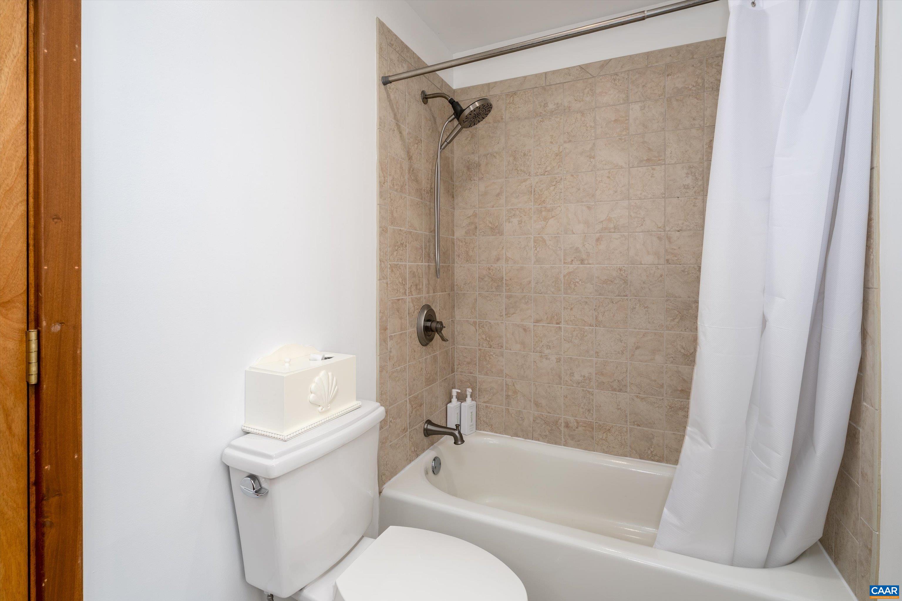 Guest full bath